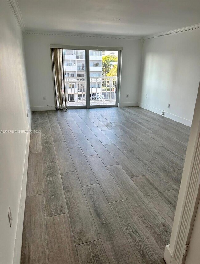 Building Photo - 3601 NE 170th St