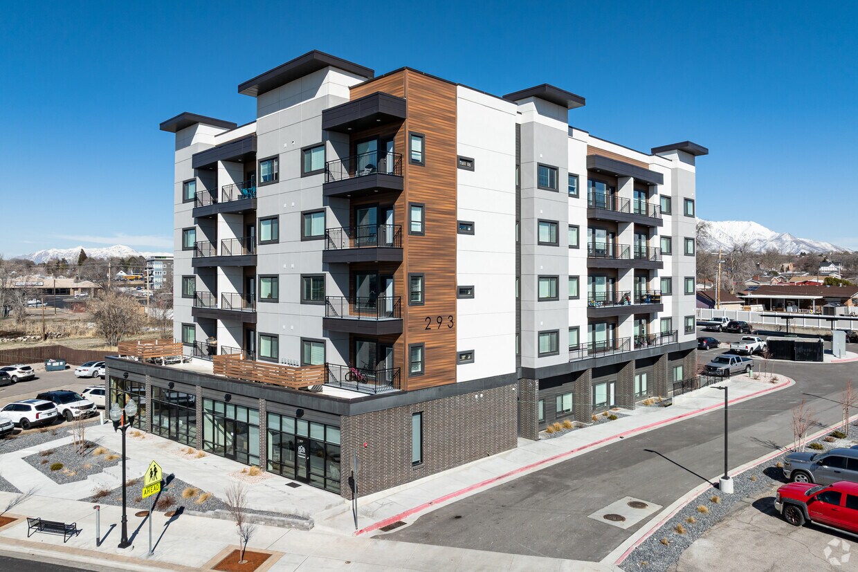 Primary - Hillside Apartments