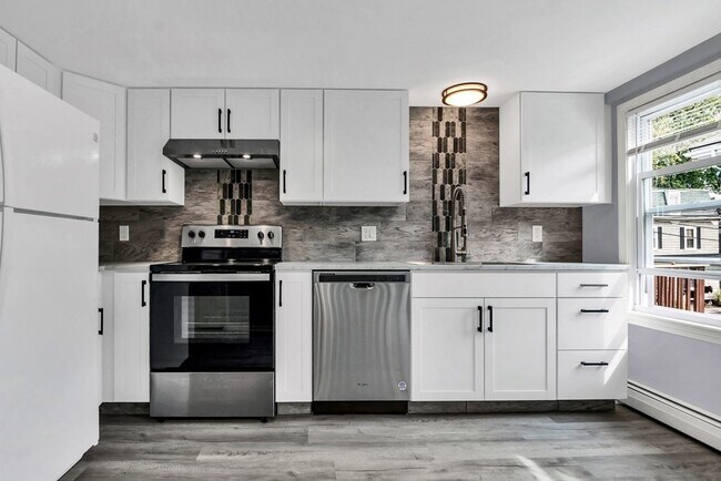 Building Photo - 7 Harris St