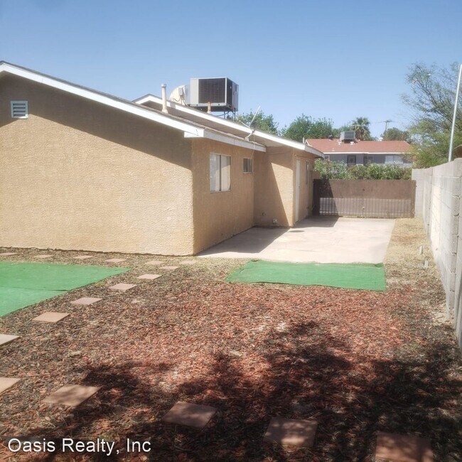 Building Photo - 3 br, 2 bath House - 4667 San Leandro Ave.