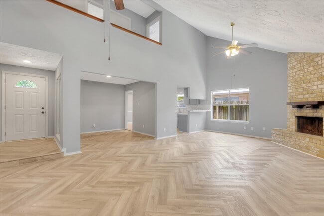 Foto del edificio - 619 Leicester Ln