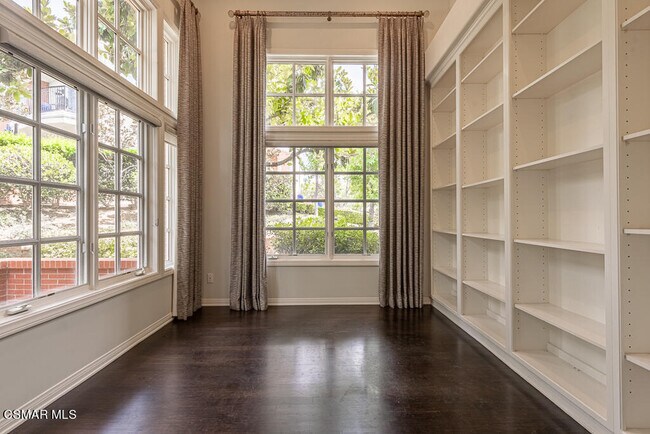 Building Photo - 2407 Swanfield Ct