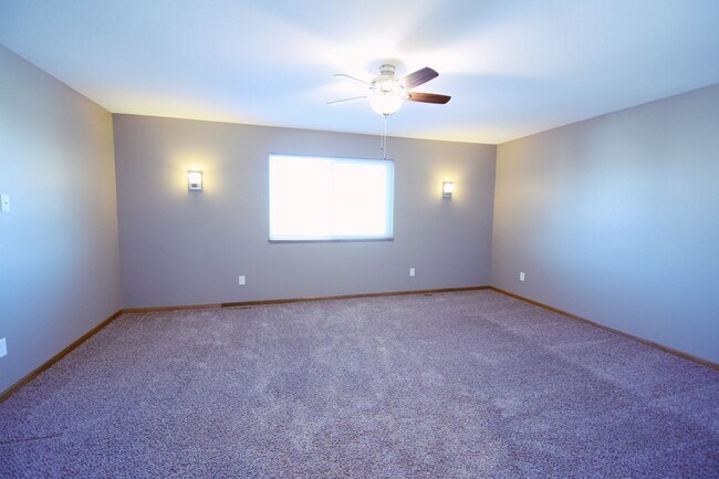 Foto del edificio - Indigo Crossing Townhomes