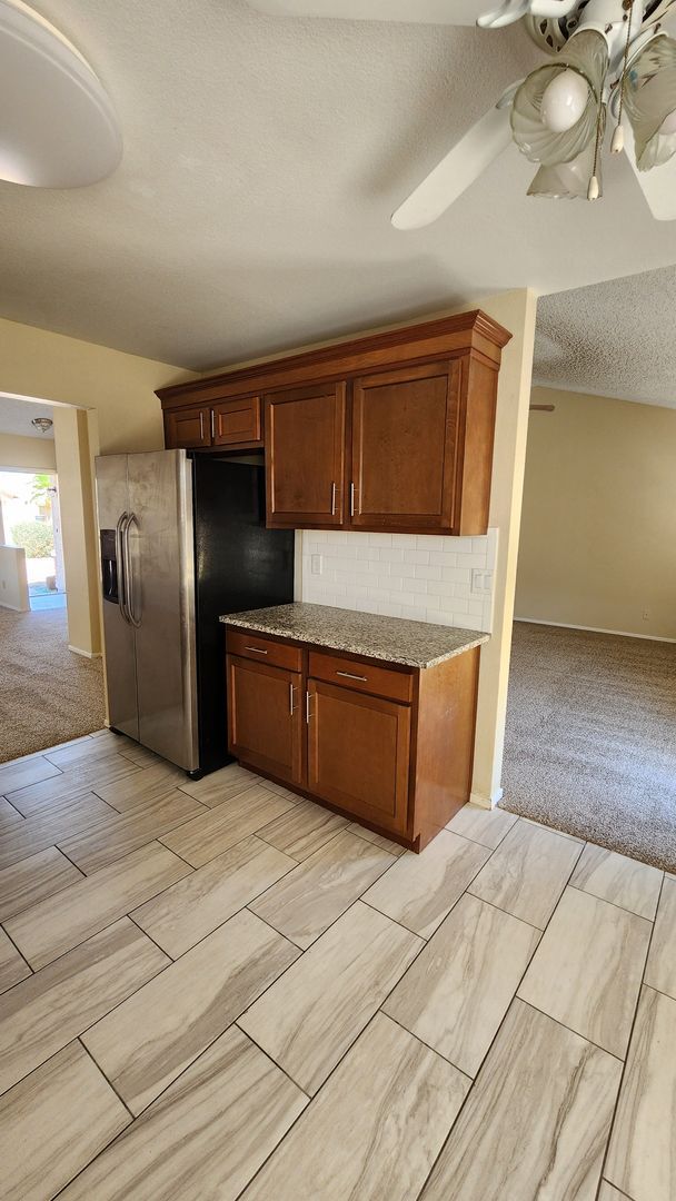 Building Photo - 4 bedroom, 2 bath Chandler Home