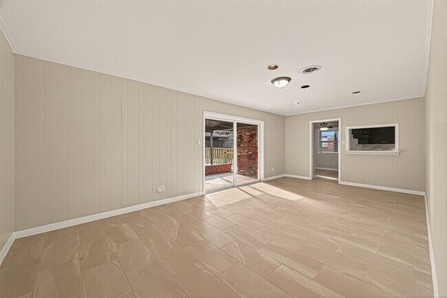 Foto del edificio - 5211 Hummingbird St