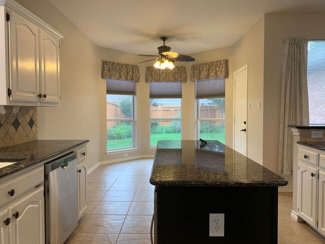 Building Photo - 5009 Promise Land Dr