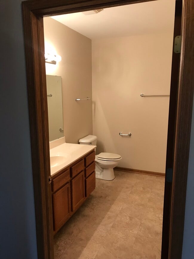 Bathroom - 1113 Homestead Dr