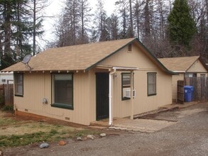 Building Photo - 5773-B Stratton Ln