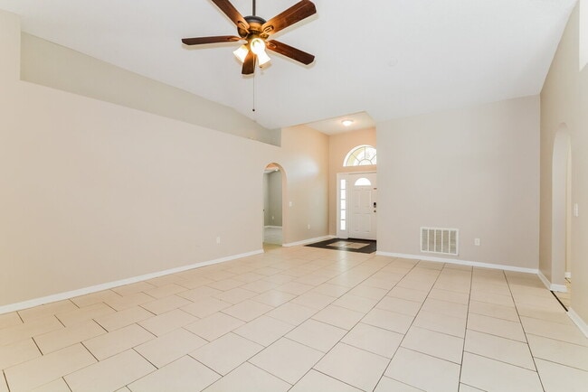 Building Photo - 5070 Silver Thistle Ln