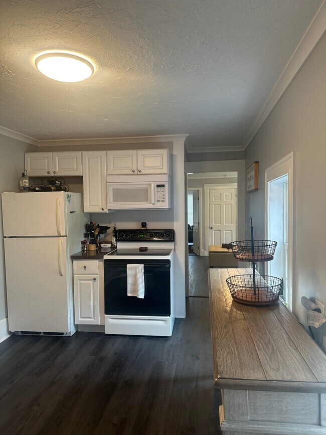 Cocina - 14 Central St