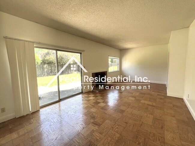 Foto del edificio - Wonderful 4bd/2ba Sacramento Home-Must See!