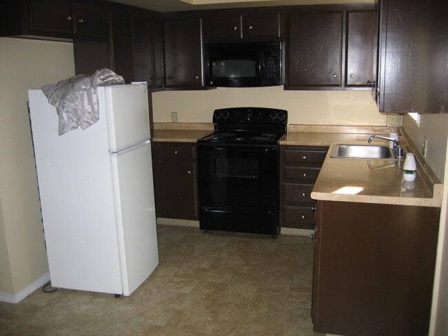 Building Photo - 1816 Polk Way