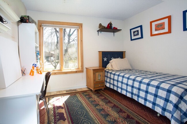 Building Photo - 99 Arapahoe