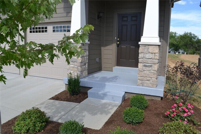 Building Photo - 2410 Kilare Ln N