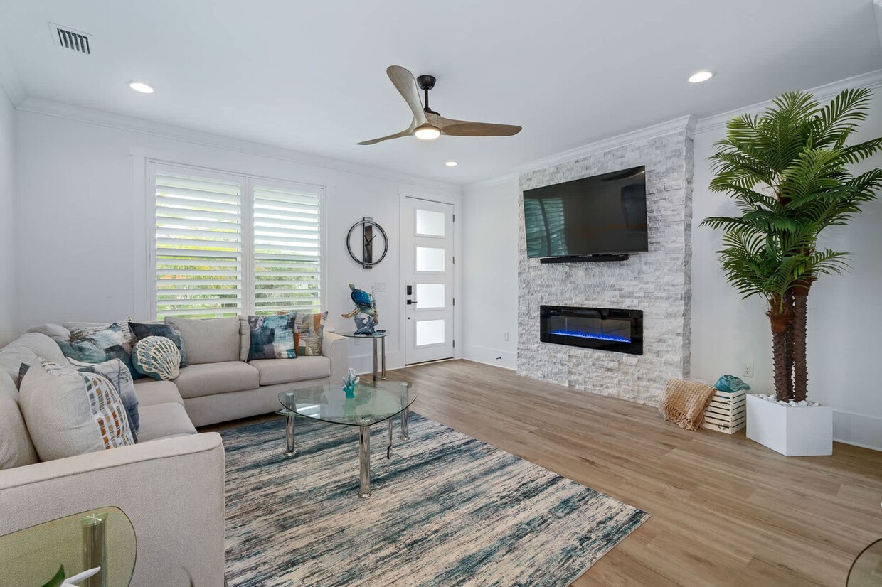 Foto principal - 5484 3rd St