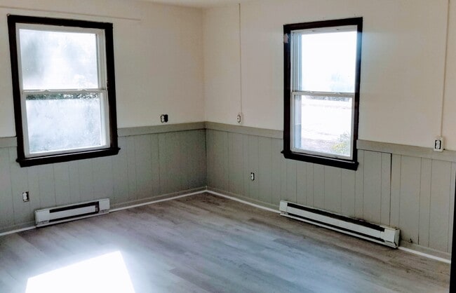 New floors through out whole house - 311 N Crater Rd