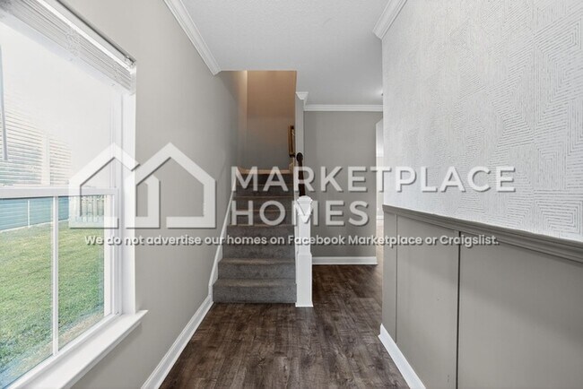 Foto del edificio - 635 Fairview Cir