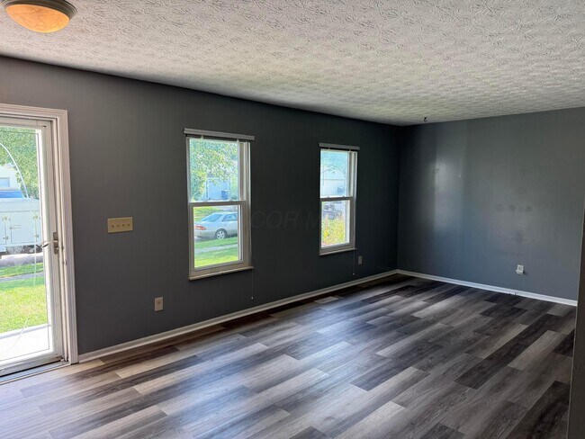 Foto del edificio - 3114 Strathaven Ct