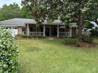 Building Photo - 1670 Parkside Cir