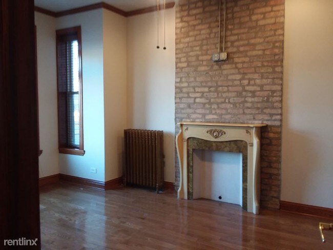 Building Photo - 2 br, 2 bath Apartment - 4752 N Ashland Ave