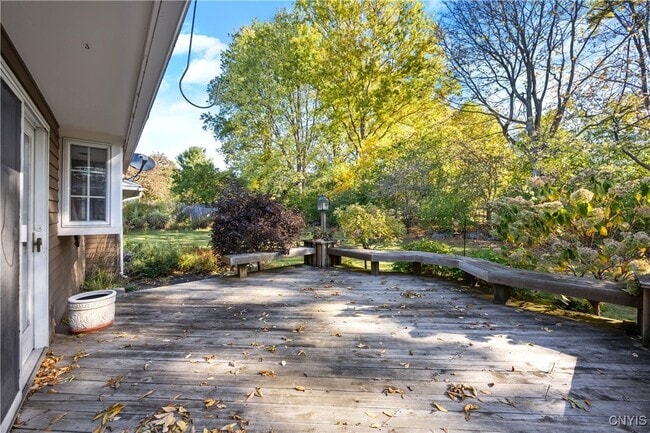 Building Photo - 8178 Old Sunridge Dr