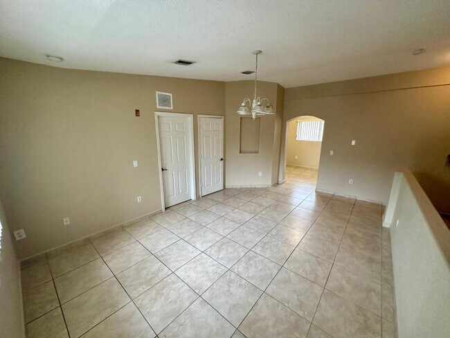 Foto del edificio - 7121 NW 174th Terrace