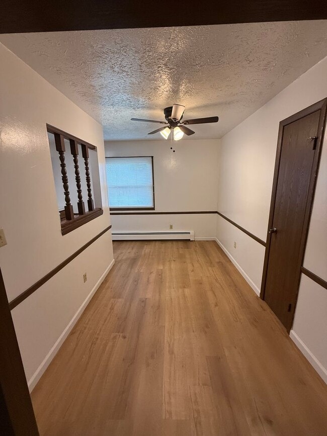 Foto del edificio - 8422 Colwyn Ct