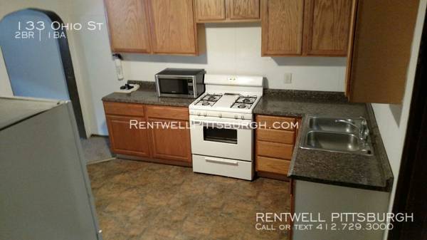 Building Photo - 2 bedroom row single in Mckeesrocks