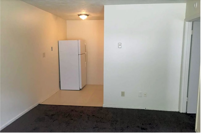 Building Photo - 2921 New Walkertown Rd