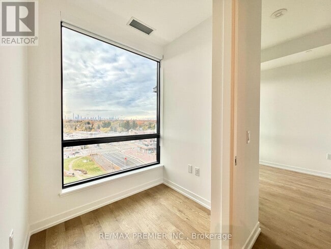 Building Photo - 251 Masonry Wy