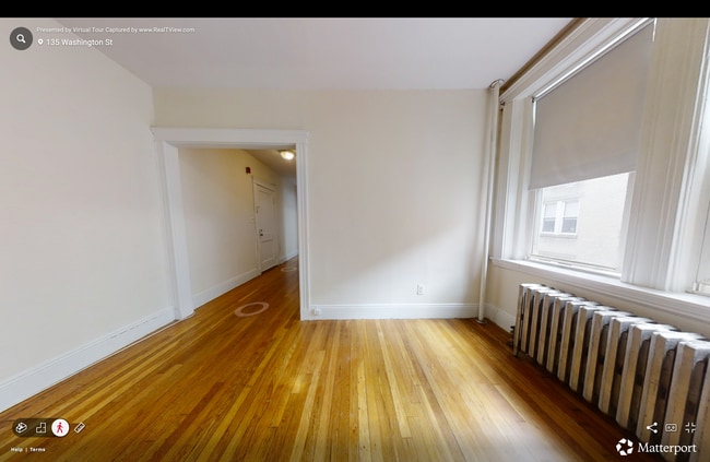 Building Photo - 137 Washington St