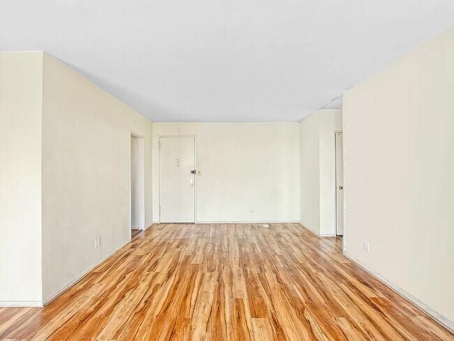 Foto del edificio - 2915 W 5th St