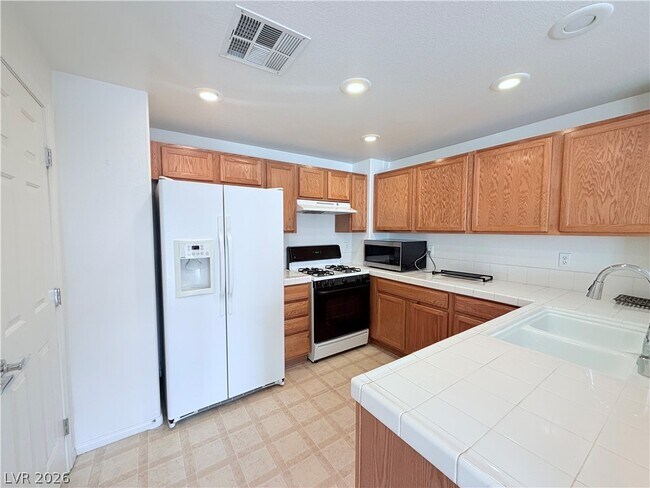 Foto del edificio - 10809 Garden Mist Dr