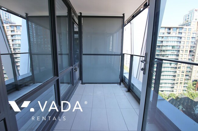 Building Photo - 8X On The Park 1 Bedroom Apartment For Rent 1207-1111 Richards St Vancouver: VADAPM.com