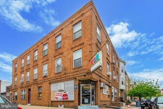 Building Photo - 1710 S 10th St