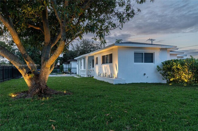 Foto del edificio - 1331 NE 160th St