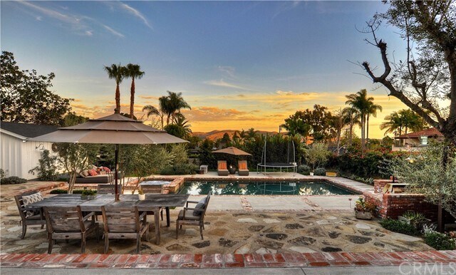 Building Photo - 31872 Paseo Alto Plano