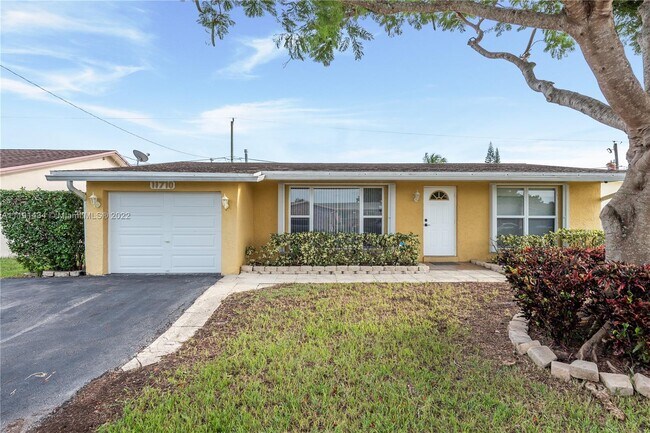 Foto del edificio - 11710 NW 31st Pl