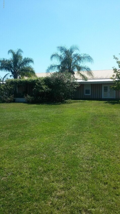 Primary Photo - 6200 Cracker Swamp Rd