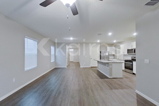 Building Photo - 32037 Katelin Cir