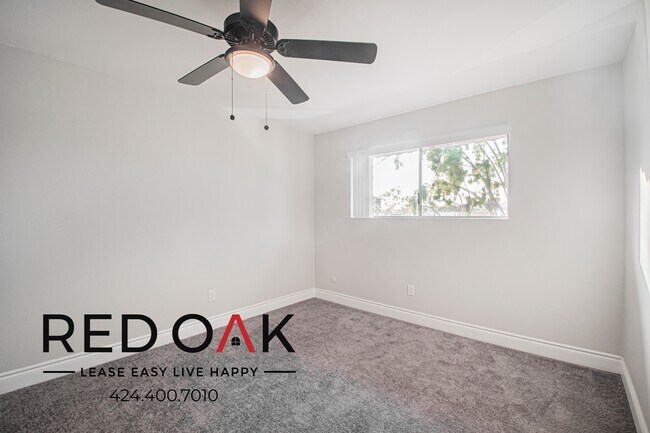 Foto del edificio - 821 N Wilcox Ave