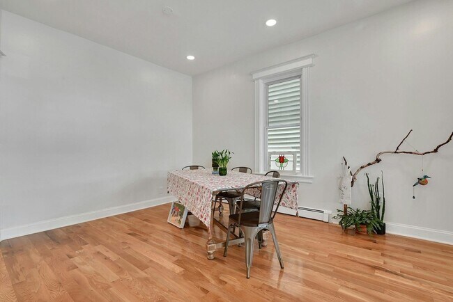 Foto del edificio - 158 Edgar St