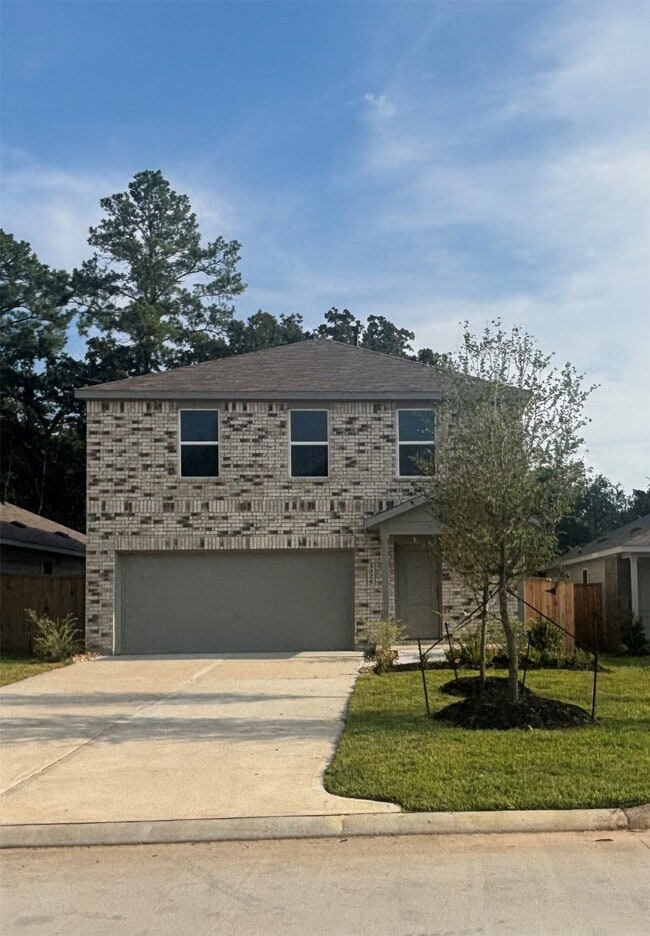 Building Photo - 3026 Mallorca Dr