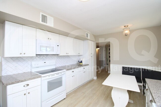 Foto del edificio - 916 E Bethany Home Rd