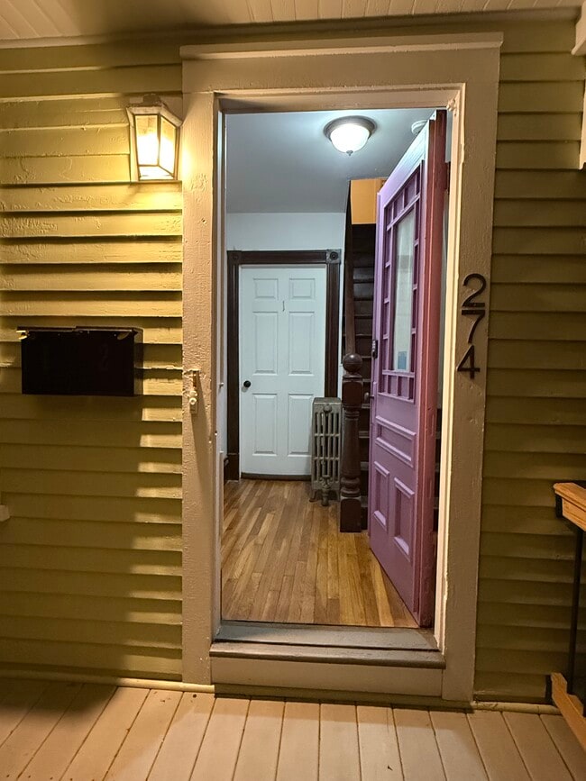 Building Front Entry - 274 Prospect St