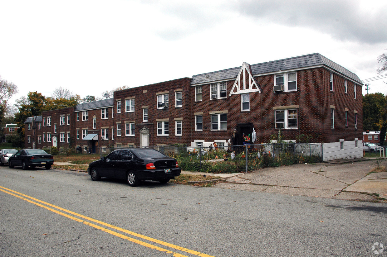 Building Photo - 396 E Cliveden St