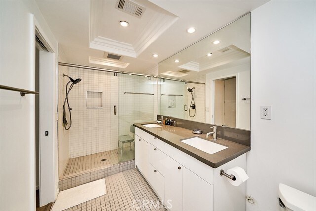 Foto del edificio - 5060 Somerset St