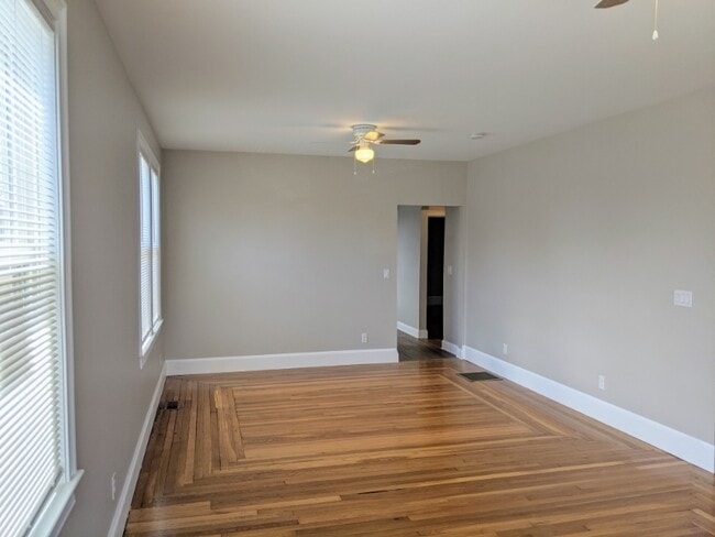 Foto del edificio - 42 Goldsmith Ave