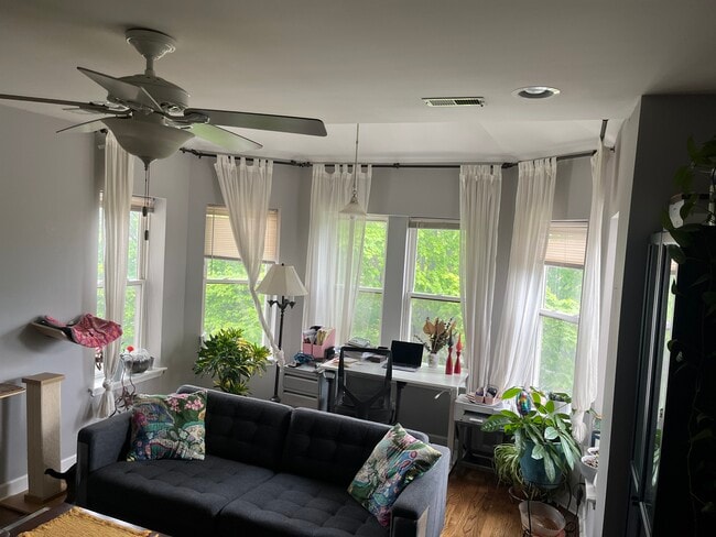 Living Room - 6504 N Washtenaw Ave
