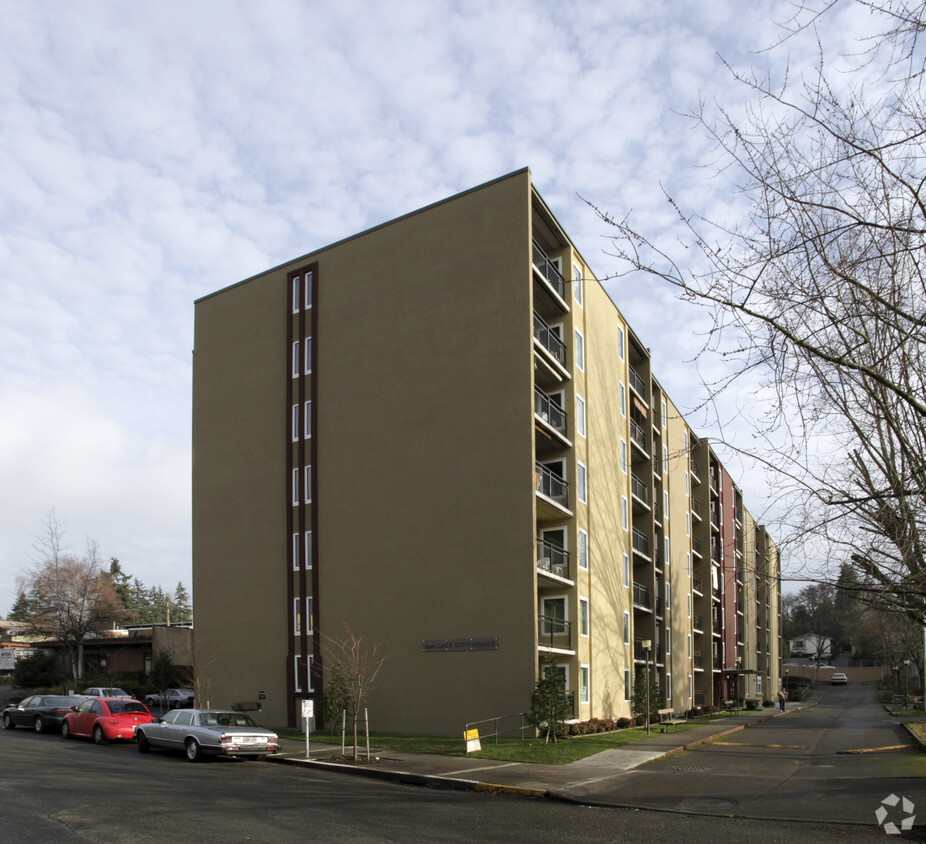 Primary Photo - Lake City House